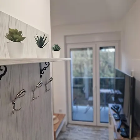 Апартаменты Doros *